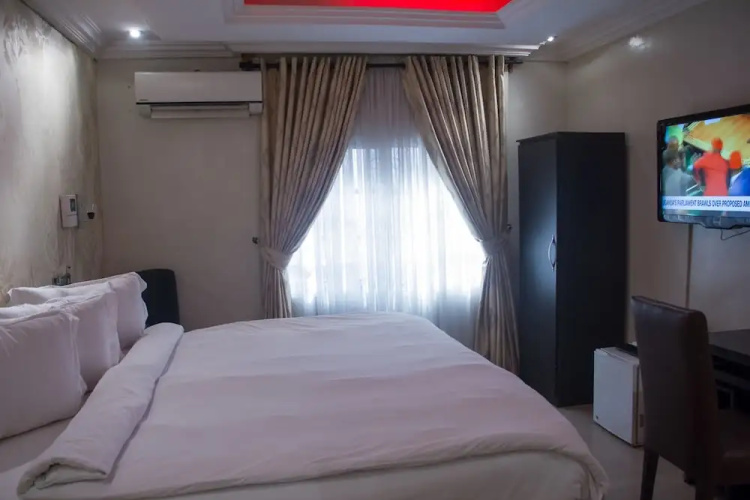 Dv8 Hotels