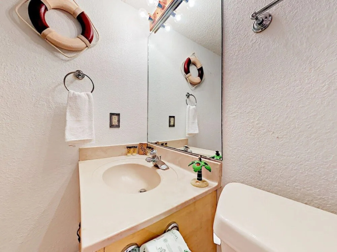 2BR w/ Pools & Gulf Views