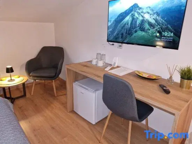 Apartmani i sobe PARK