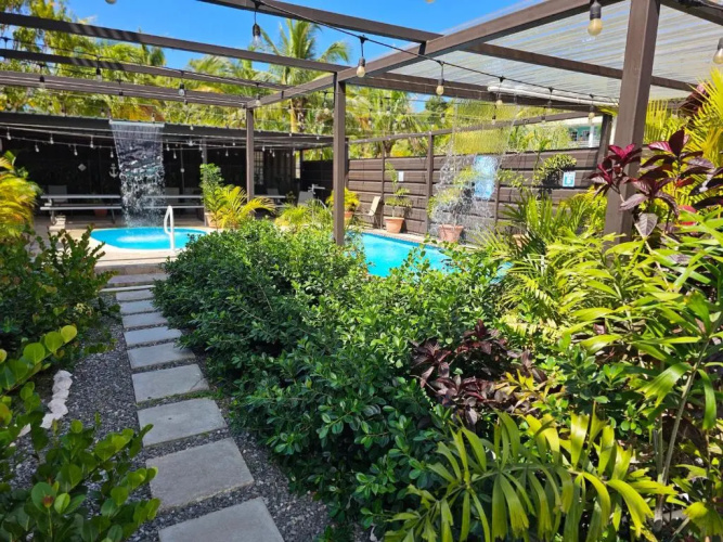 Discovery Beach Apartments
