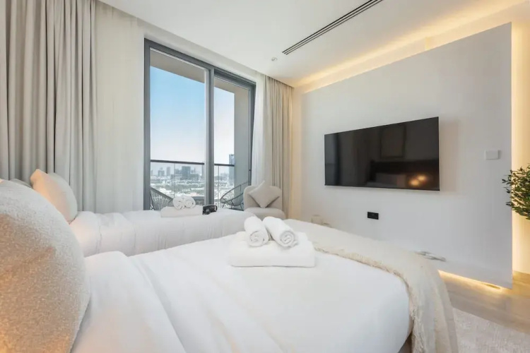 Sleek Studio in The Ivy Tower JVT