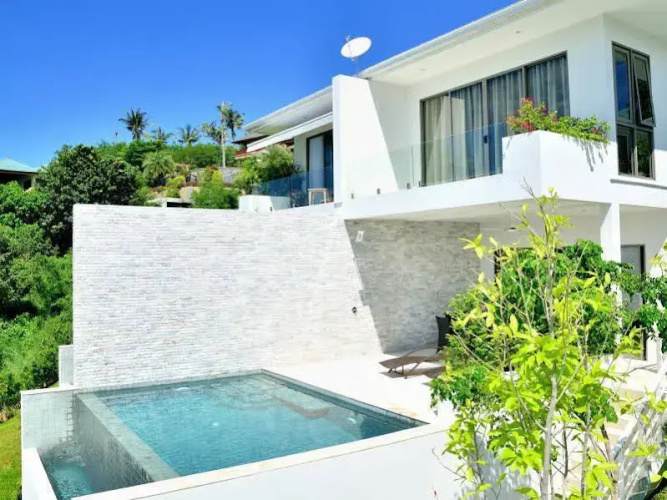 Romance Villa