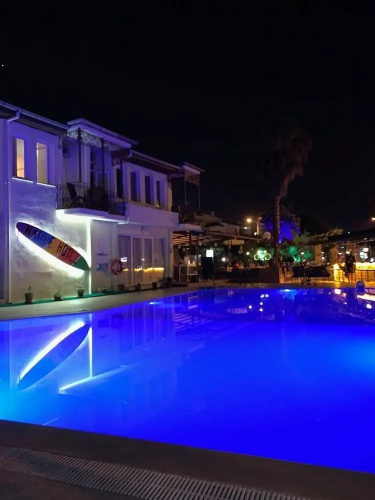 Ünlü Hotel