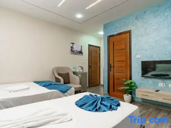 2 Bedrooms Suite