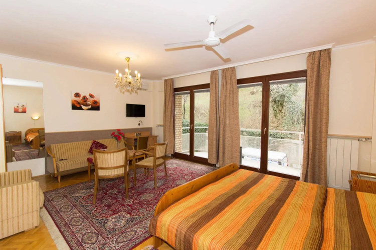 Budavar Bed and Breakfast