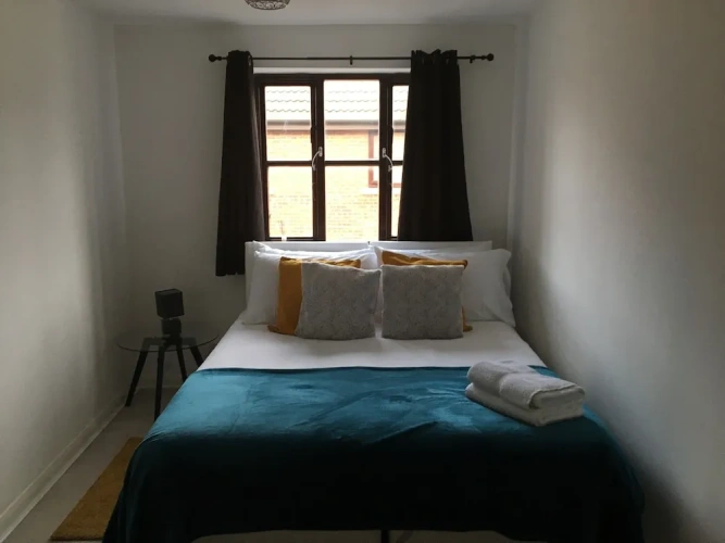 2 Bedrooms Apartment
