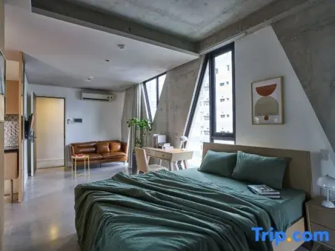 Deluxe room with city view