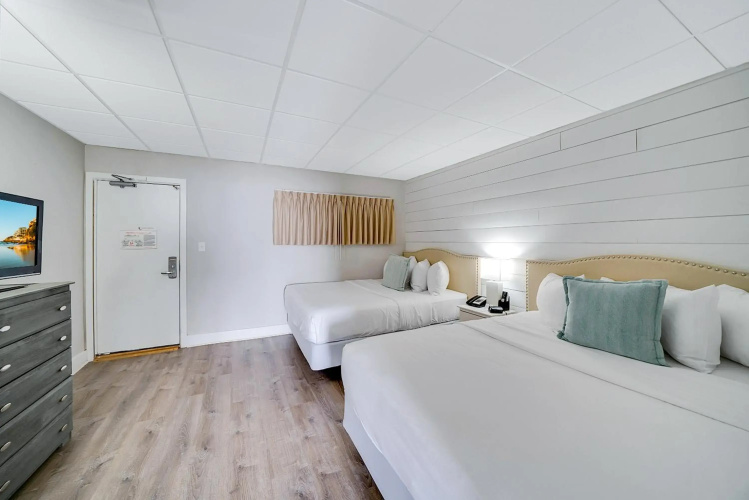 Montreal Beach Resort