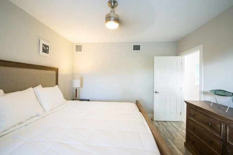 1 Bedroom Suite with pool view