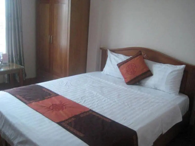 NGO Vang 2 Hotel