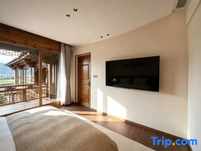 Deluxe Double Family Suite