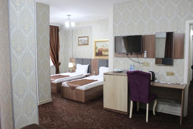 Deluxe Triple room