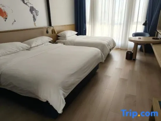 Standard Triple Family room