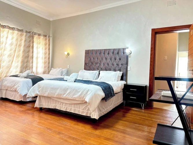 6 Bedrooms Cottage