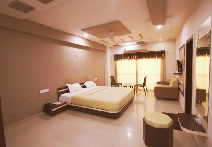 Hotel Rudra Plaza