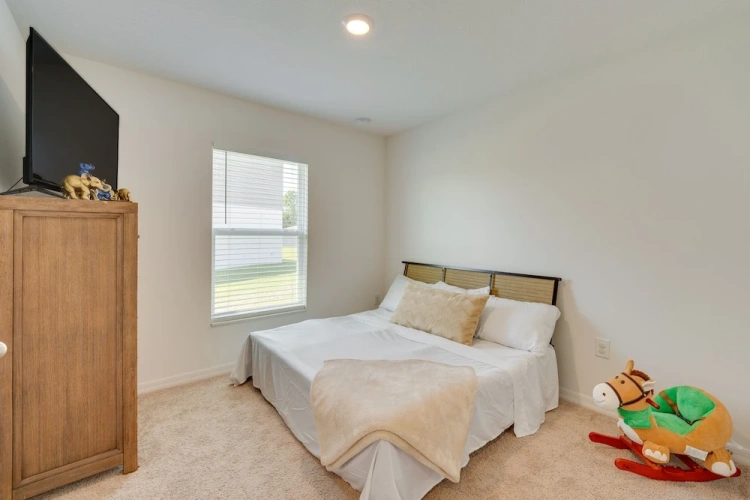 5 Bedrooms Cottage