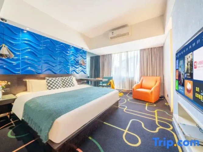 Standard Twin room with balcony