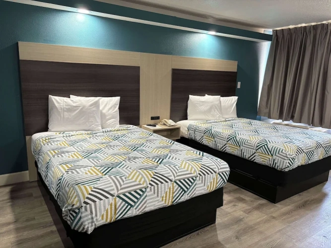 Standard Double Suite