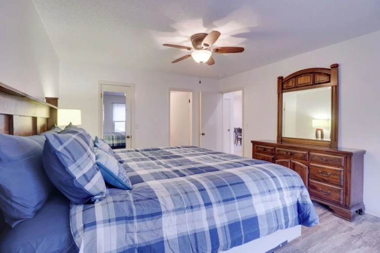 3 Bedrooms Cottage