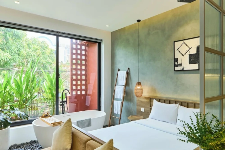 Standard room with balcony