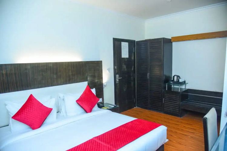The Iris - A Boutique Hotel