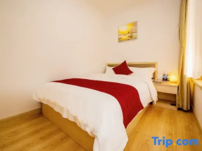 2 Bedrooms Family Suite with city view