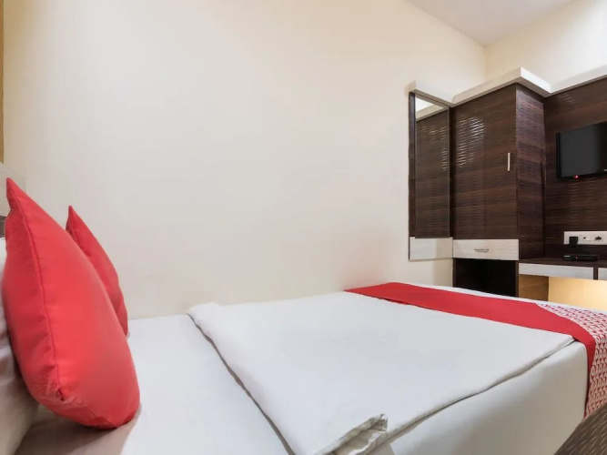OYO 15270 Atithi Residency