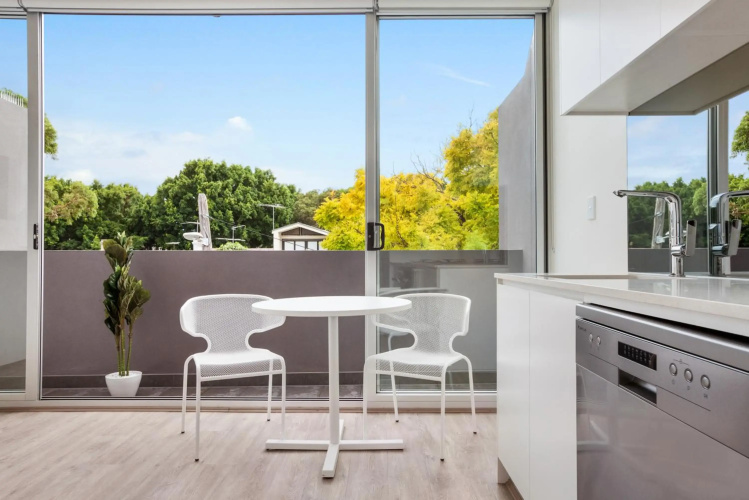 Bondi Beach Studio King Suite + Balcony