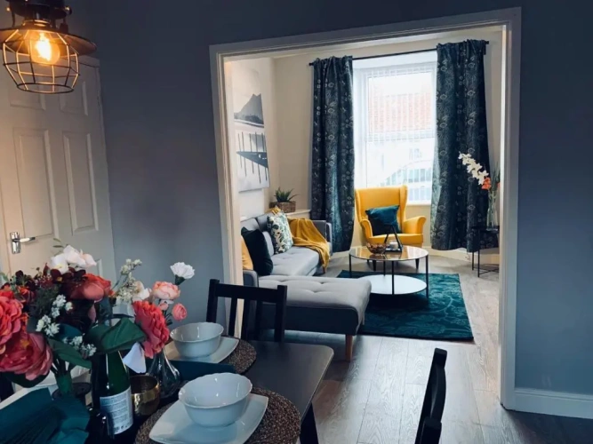 2 Bedrooms Cottage