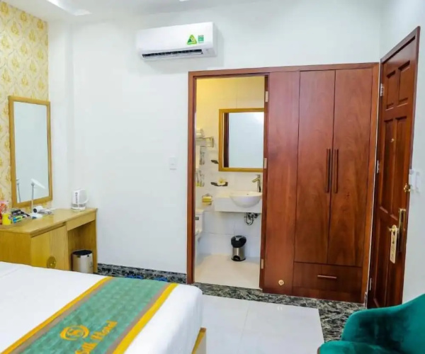 Silk Hotel