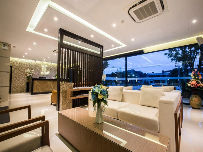 L Hotel