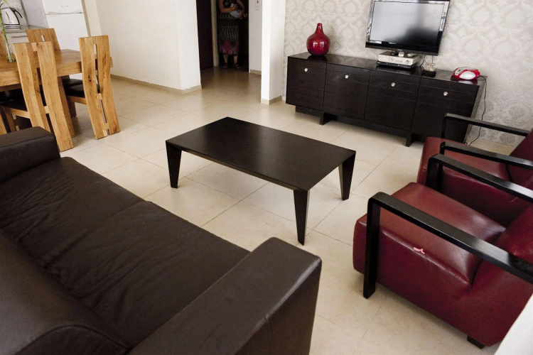 Sunshine Suites