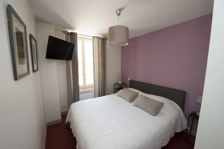 4 Bedrooms Luxury Suite with mountain view