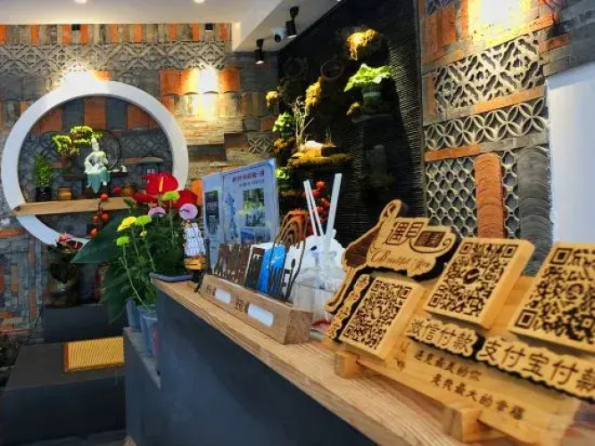 Dali Luozhu Art Inn