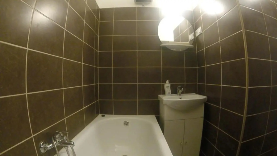 Astoria Center 8
