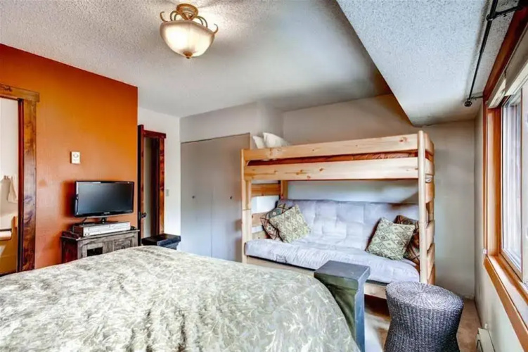 The Cedars Condominiums