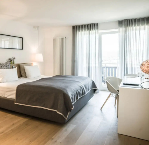 Maien Hotel & Restaurant