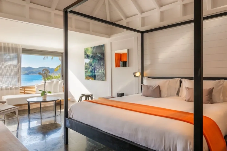 Suite with balcony