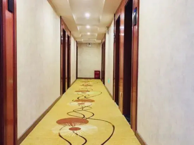 Yijia Hotel