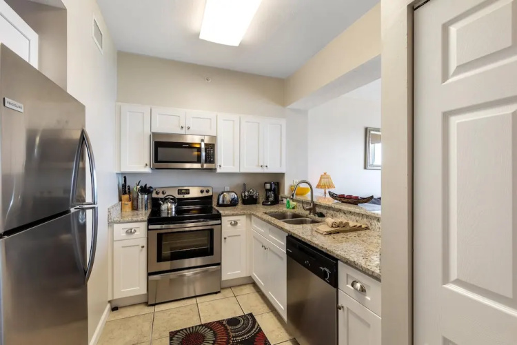 Windemere 904 with Pool Side Cabana