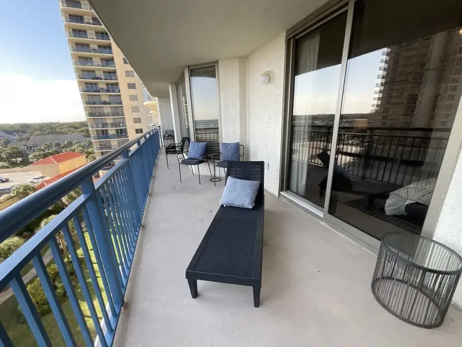 504 Brighton 2 Bedroom Condo