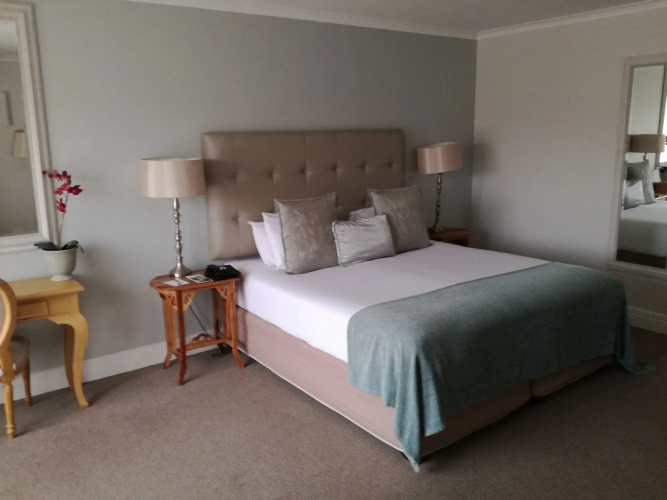 The Riverside Hotel