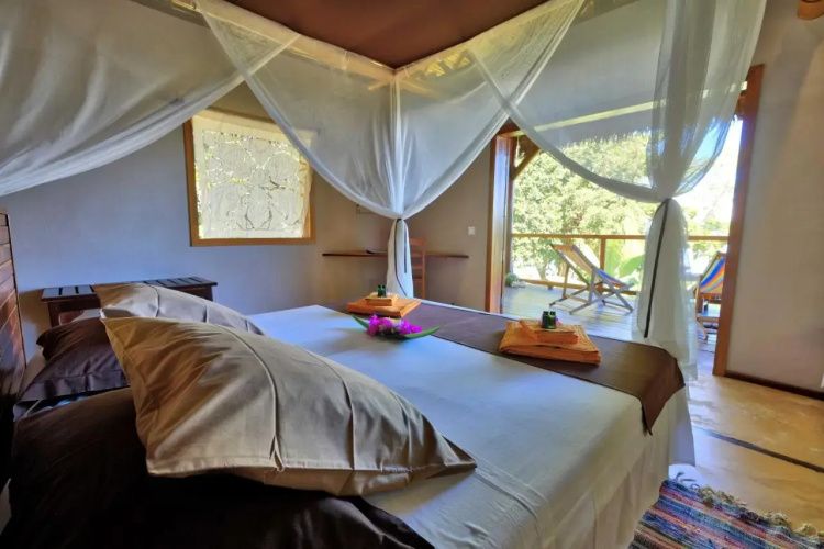 Tsara Komba Lodge