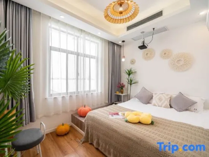2 Bedrooms Luxury Triple Suite