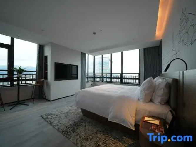 1 Bedroom Deluxe Double Suite
