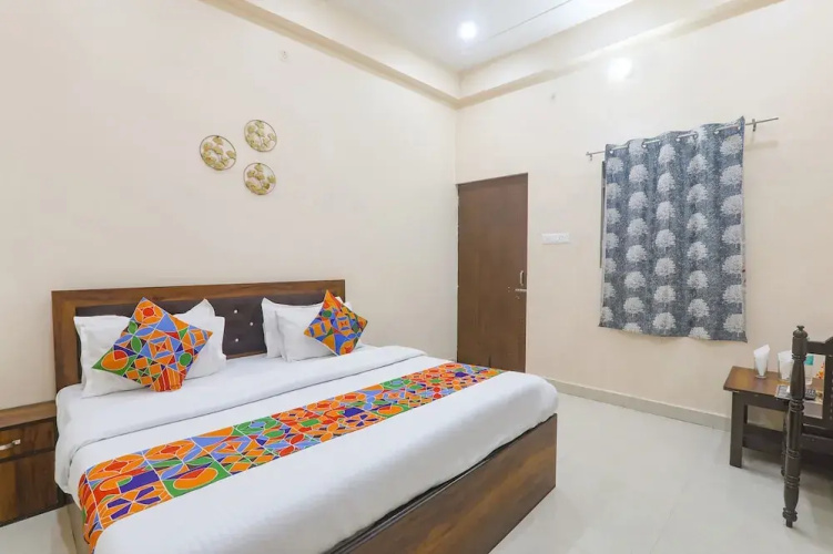 Fabhotel Rk Palace