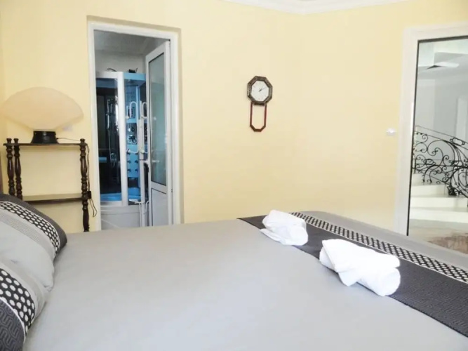 Petrovac Villa With Pool