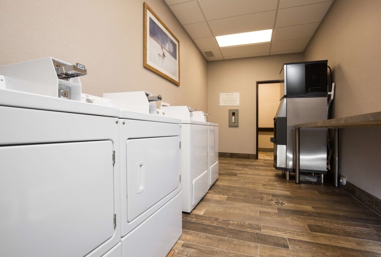Pomeroy Inn & Suites Prince George photo 23