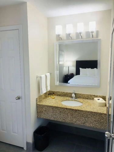 Quadruple Suite