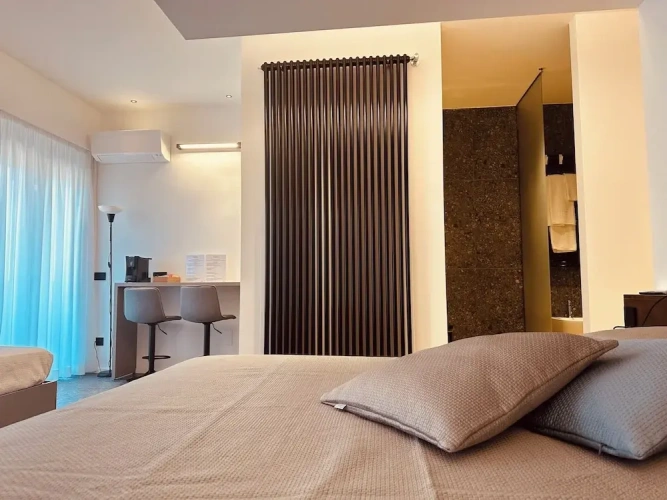 Standard Triple room with balcony and with harbour view